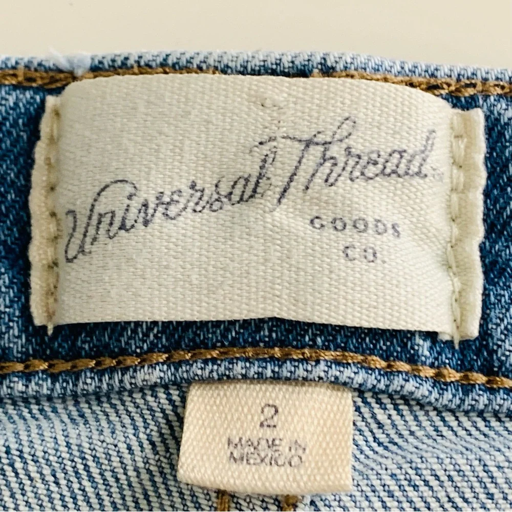 Universal Thread Mid Rise Button Up Jeans Slim Fit Size 2 - Picture 11 of 15